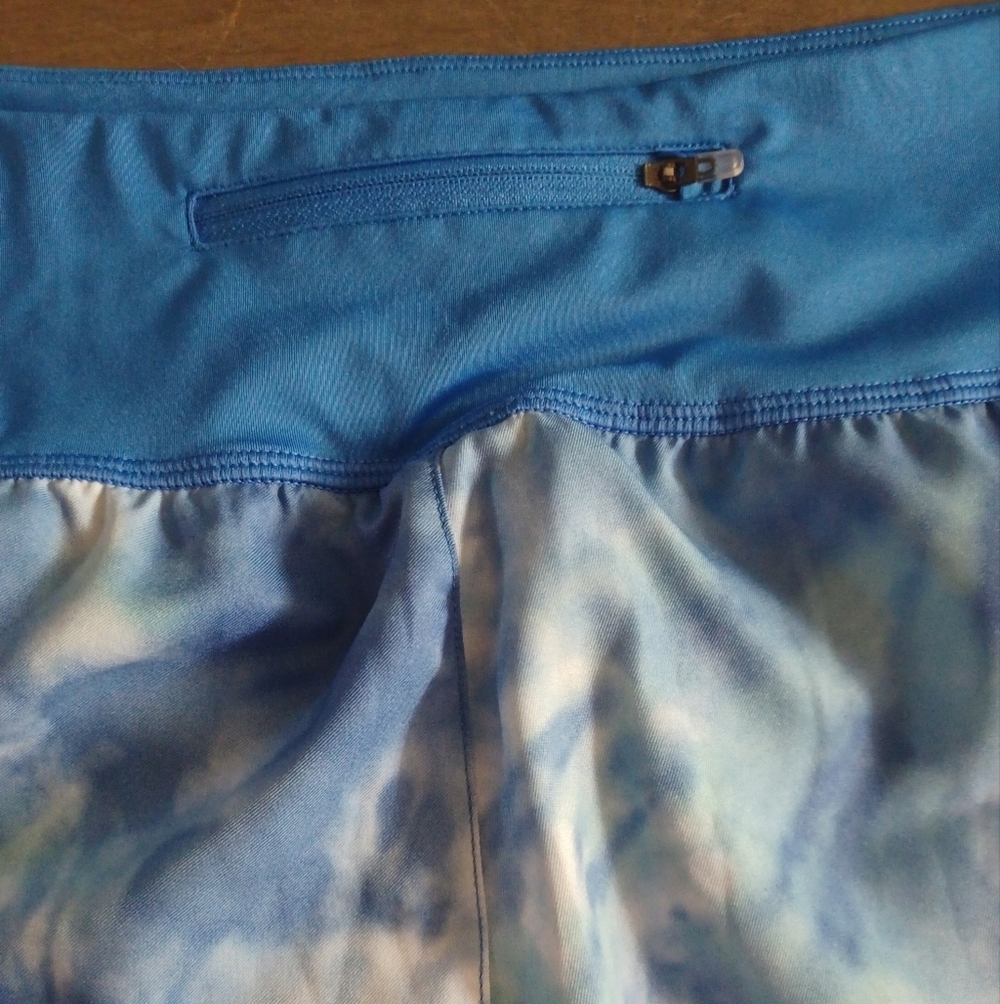 Nike Women's Blue Shorts - Picture 6 of 9